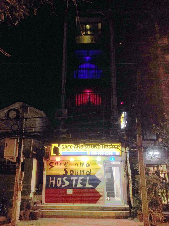 Safe And Sound Hostel Chiang Mai Extérieur photo