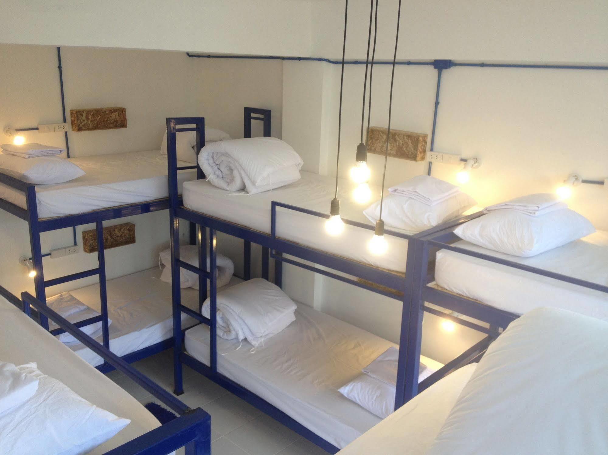 Safe And Sound Hostel Chiang Mai Extérieur photo