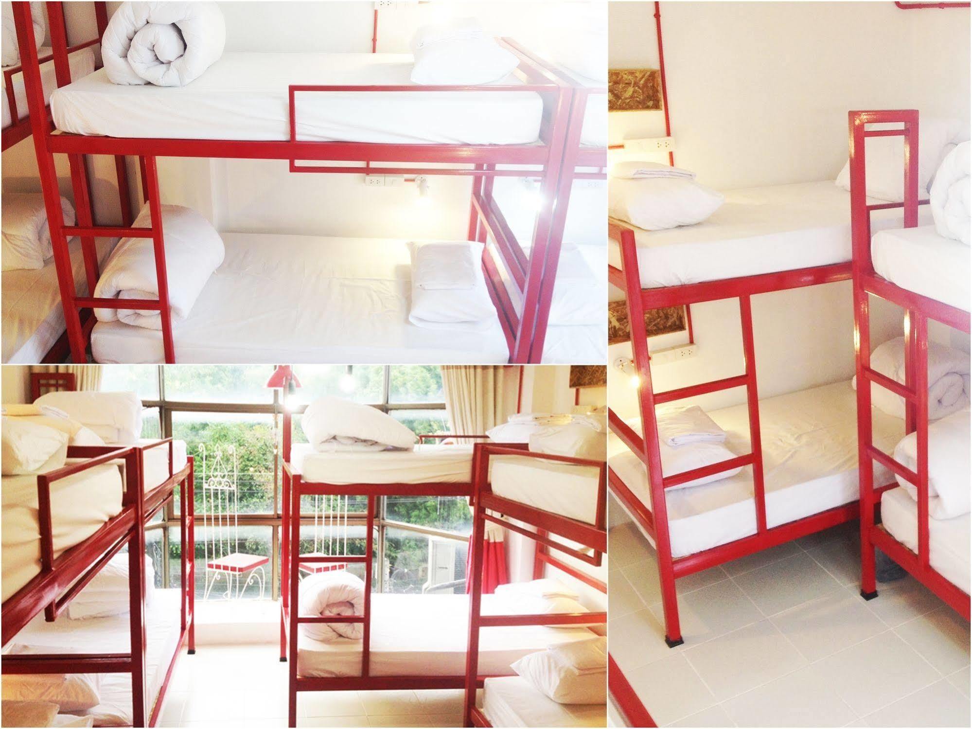 Safe And Sound Hostel Chiang Mai Extérieur photo