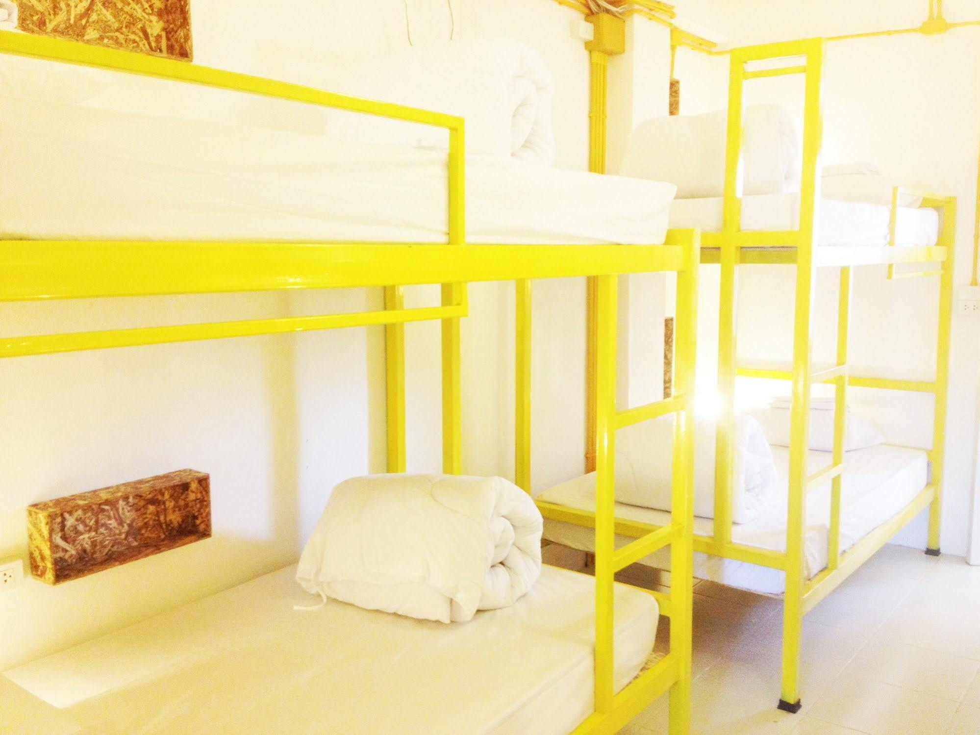 Safe And Sound Hostel Chiang Mai Extérieur photo