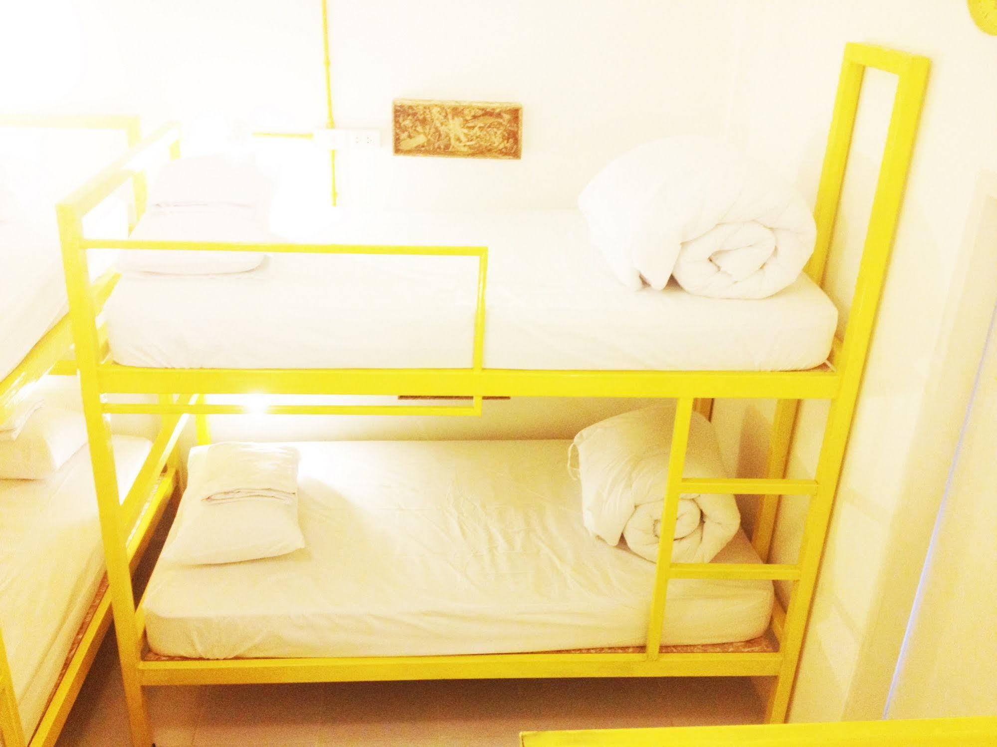 Safe And Sound Hostel Chiang Mai Extérieur photo