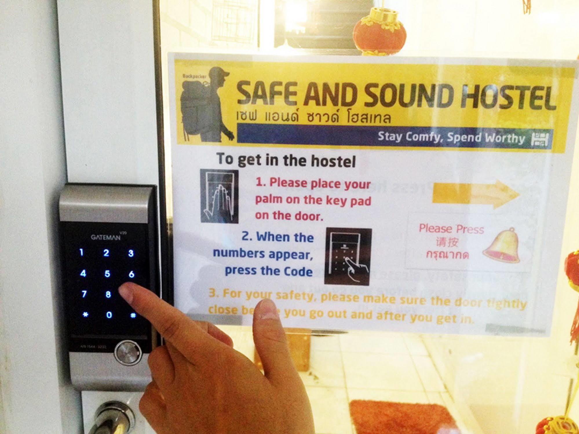 Safe And Sound Hostel Chiang Mai Extérieur photo