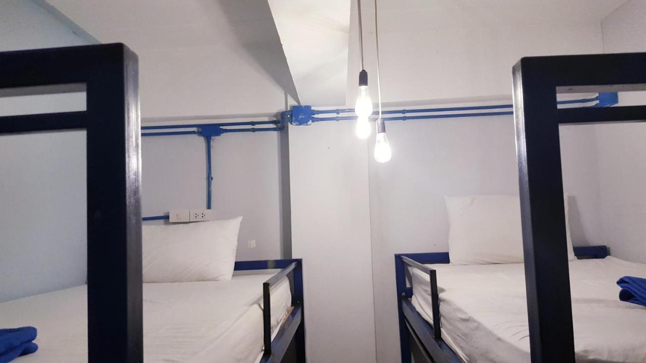 Safe And Sound Hostel Chiang Mai Extérieur photo